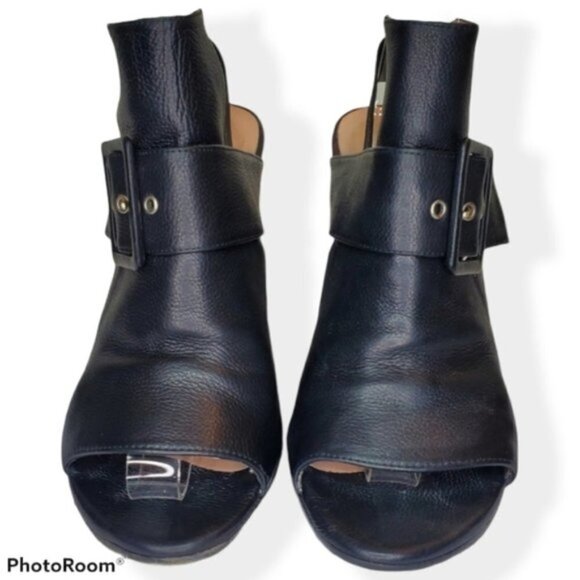 Stuart Weitzman, Black Sunbelt Nero Sport Bootie, Size 9 - Picture 2 of 10